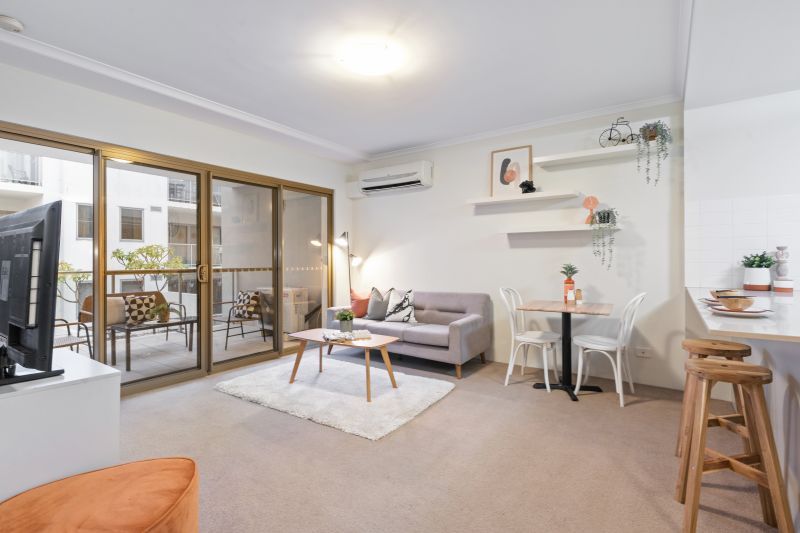 Spacious Modern & Central Home!