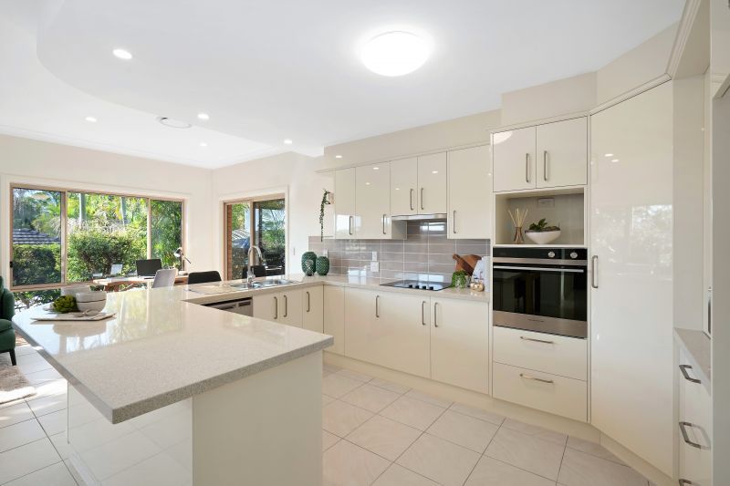 Live your retirement dream in this modern and spacious villa