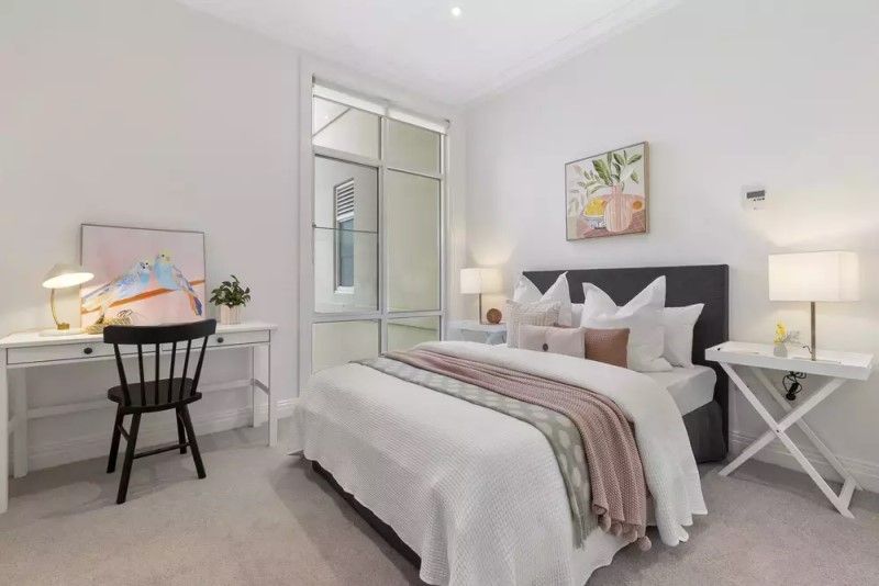 Bright & light with lovely garden views!