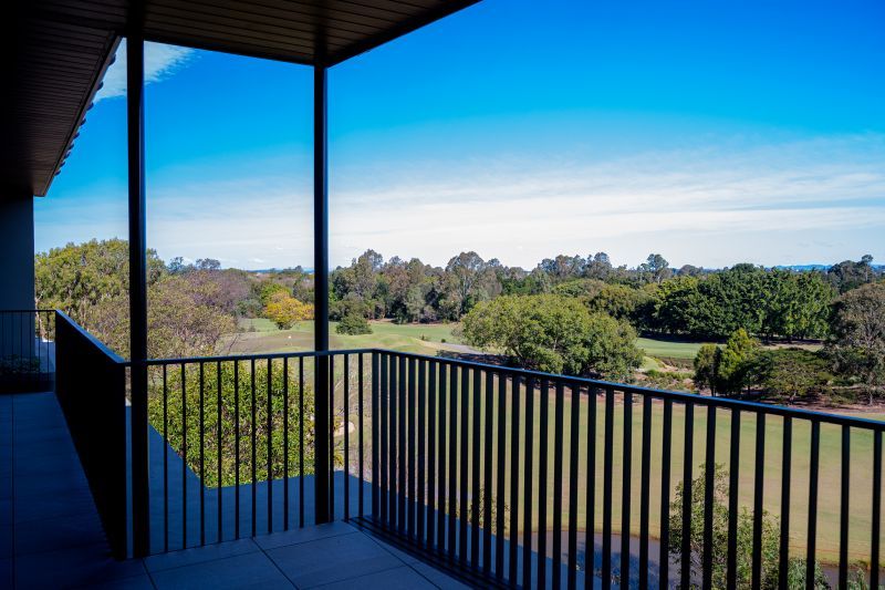 Last Remaining Somerset Penthouse - Spectacular Golf Course Views