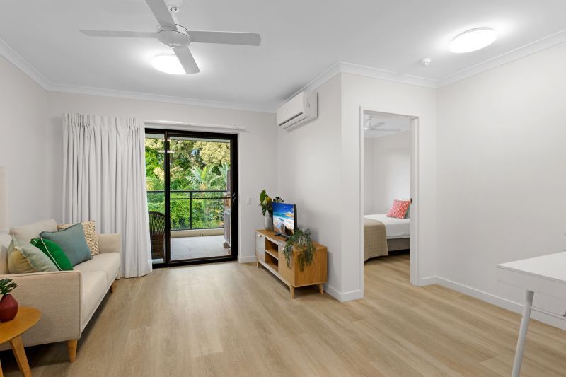 1-bedroom apartment overlooking the communal gardens