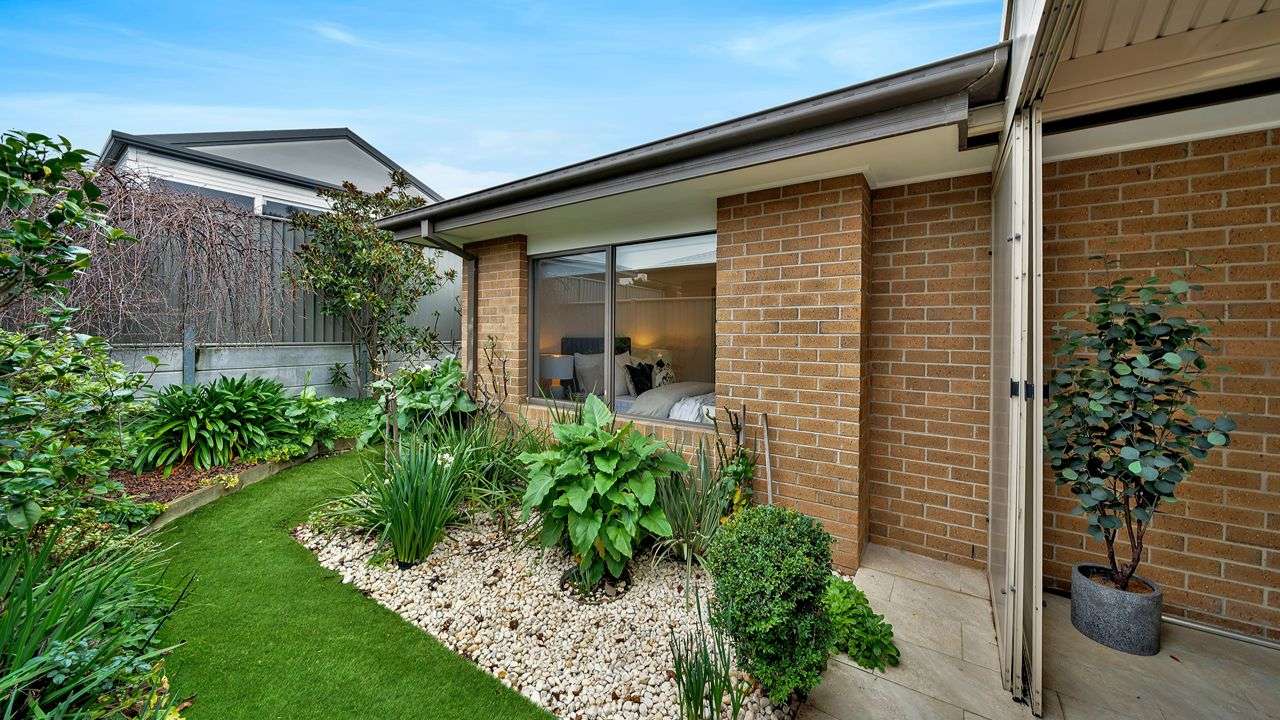 63/5 Harmony Chase, Clyde North