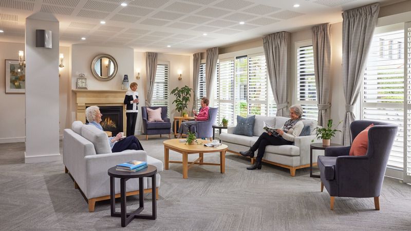 Stylish Space, Sunlit Private Balcony