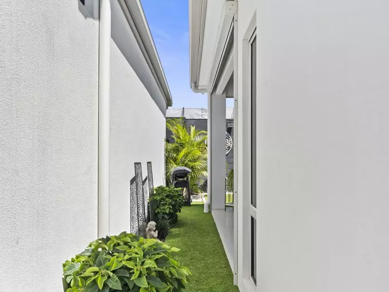 Site 122 - Established Bronte