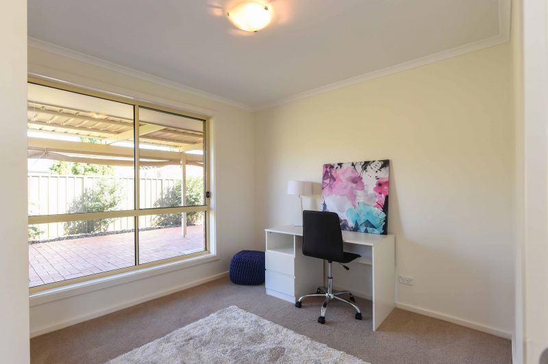Lovely unit in a quiet location, near the community centre