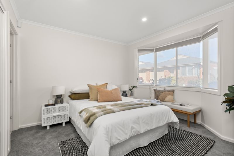 Spacious villa with golf course views