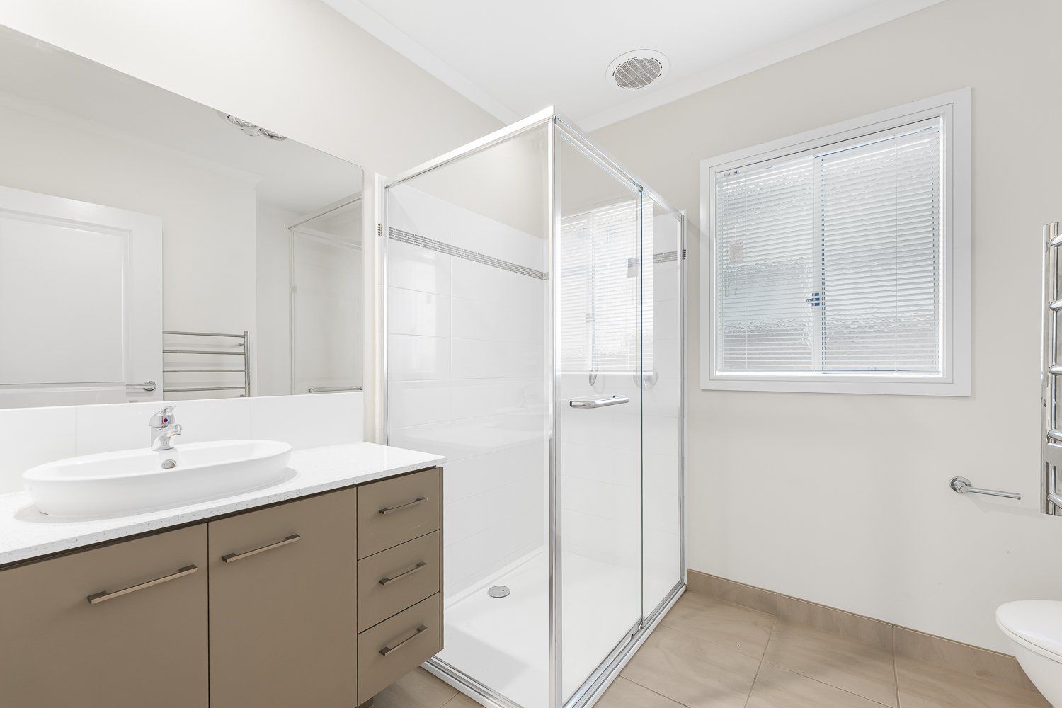 Lifestyle Communities Lyndarum - Front row to the good life