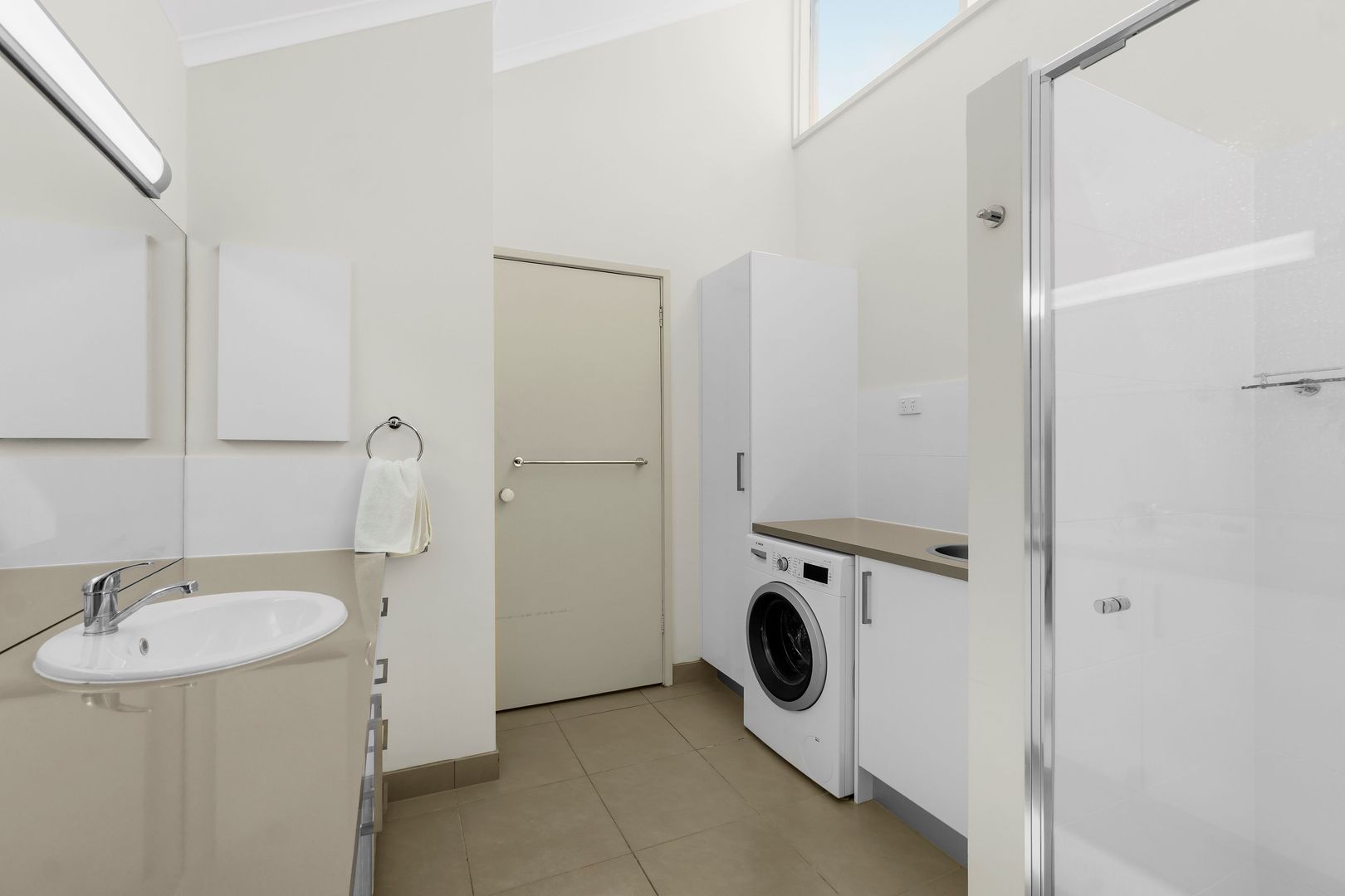 Maranoa Close Retirement Village Unit 5 & Carport $370,000