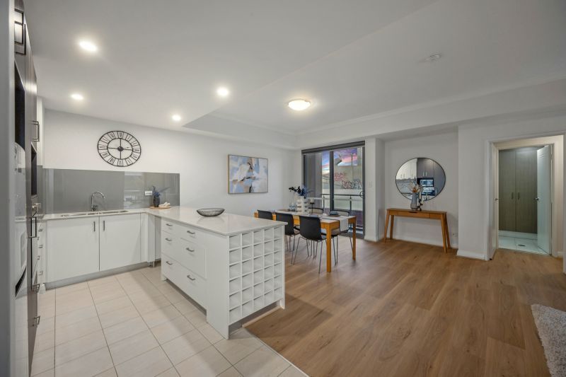 Boutique West Perth Living with Dual Balconies!

Rare Short-Stay Flexibility Moments from the CBD