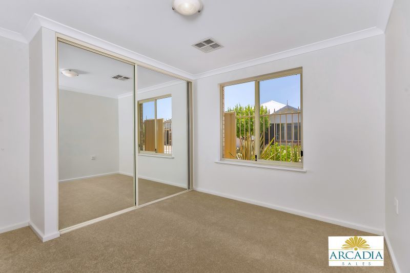ARCADIA WATERS MANDURAH - Light & Bright Modern 3 Bedroom Home