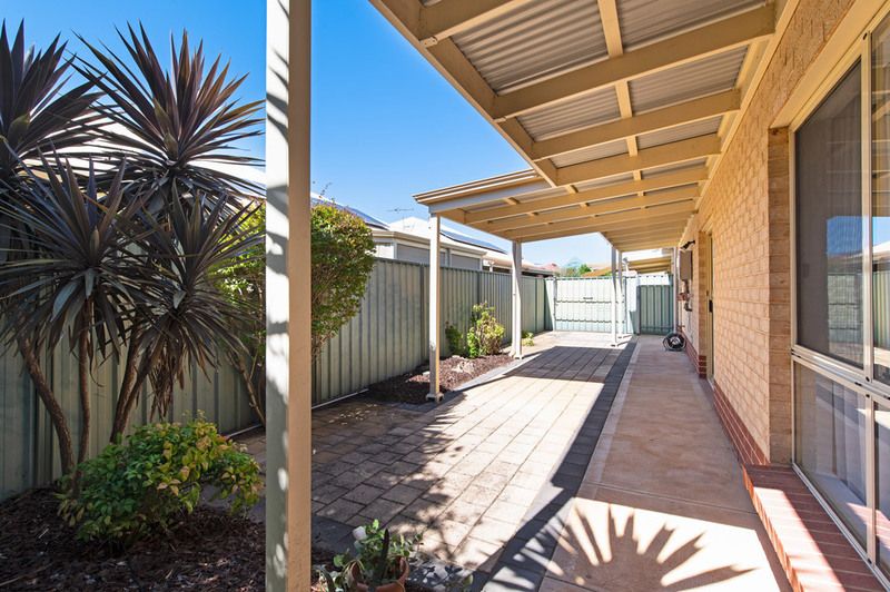 Spacious independent living unit, perfect for the retiree requiring a little extra space!