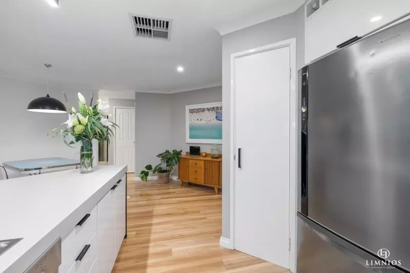 Standalone street front villa