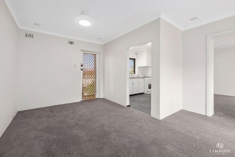 Scenic Hilltop Apartment