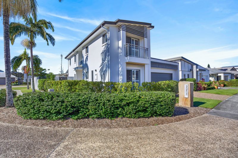 Exceptional Living at Halcyon Waters