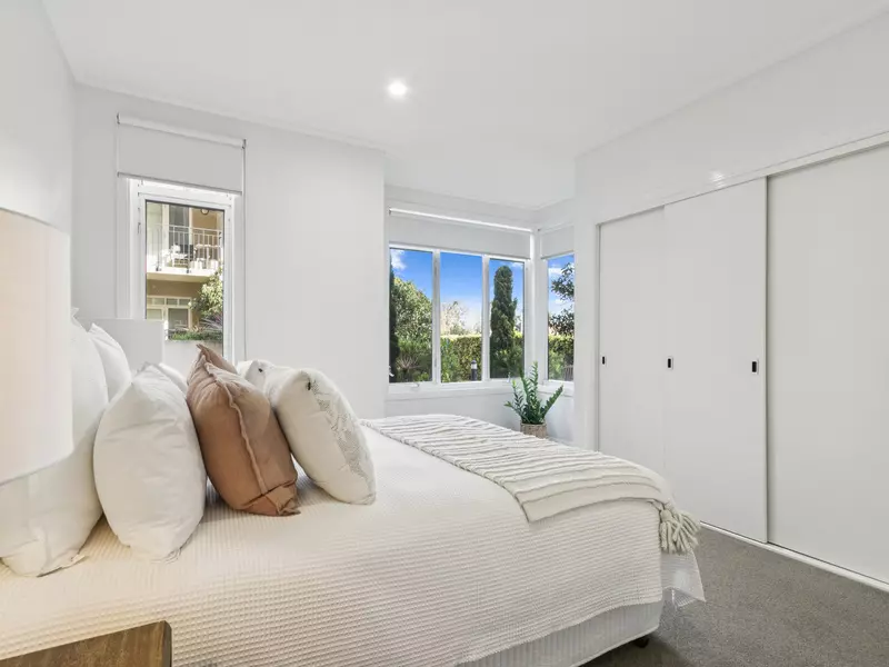 Terrace-Style Living with Sunlit Spaces in Brighton