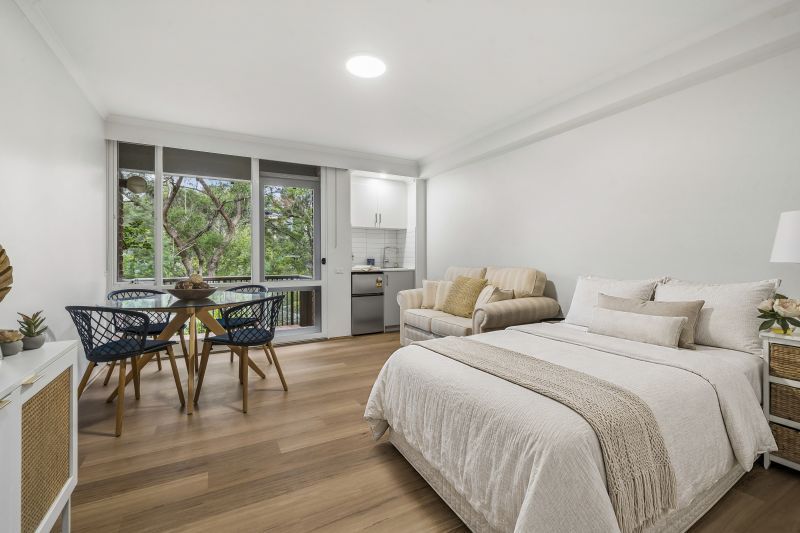 Ready to move in! Stylish recently renovated studio serviced apartment in vibrant retirement community