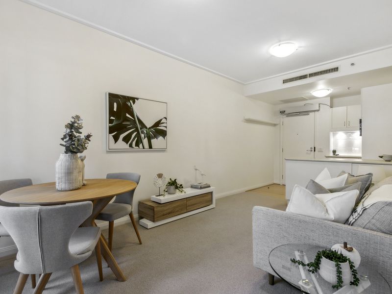 Elegant, Stylish and Convenient One-Bedroom Apartment