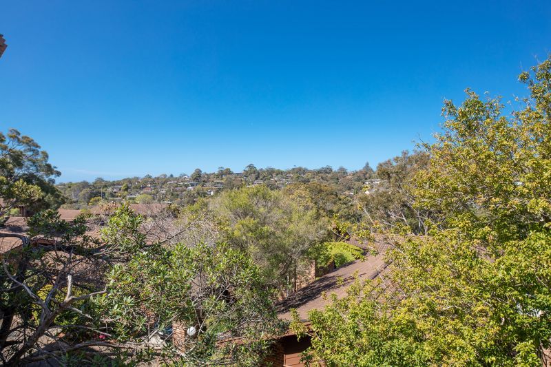 Stylishly renovated with a convenient position, close to all amenities