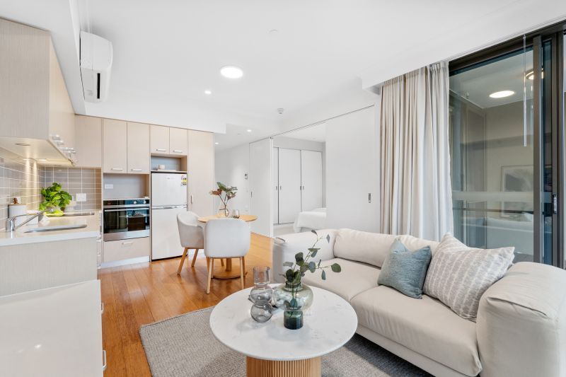 UNDER OFFER - Ultra Convenient Lifestyle