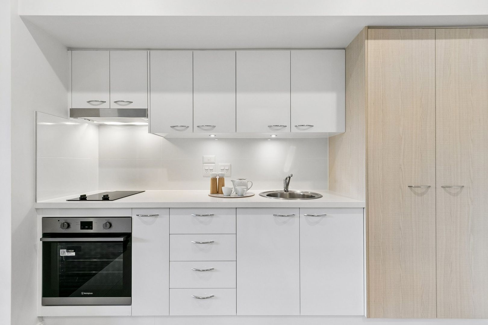 Stylish Apartment with Modern Finishes and Stunning Outlook