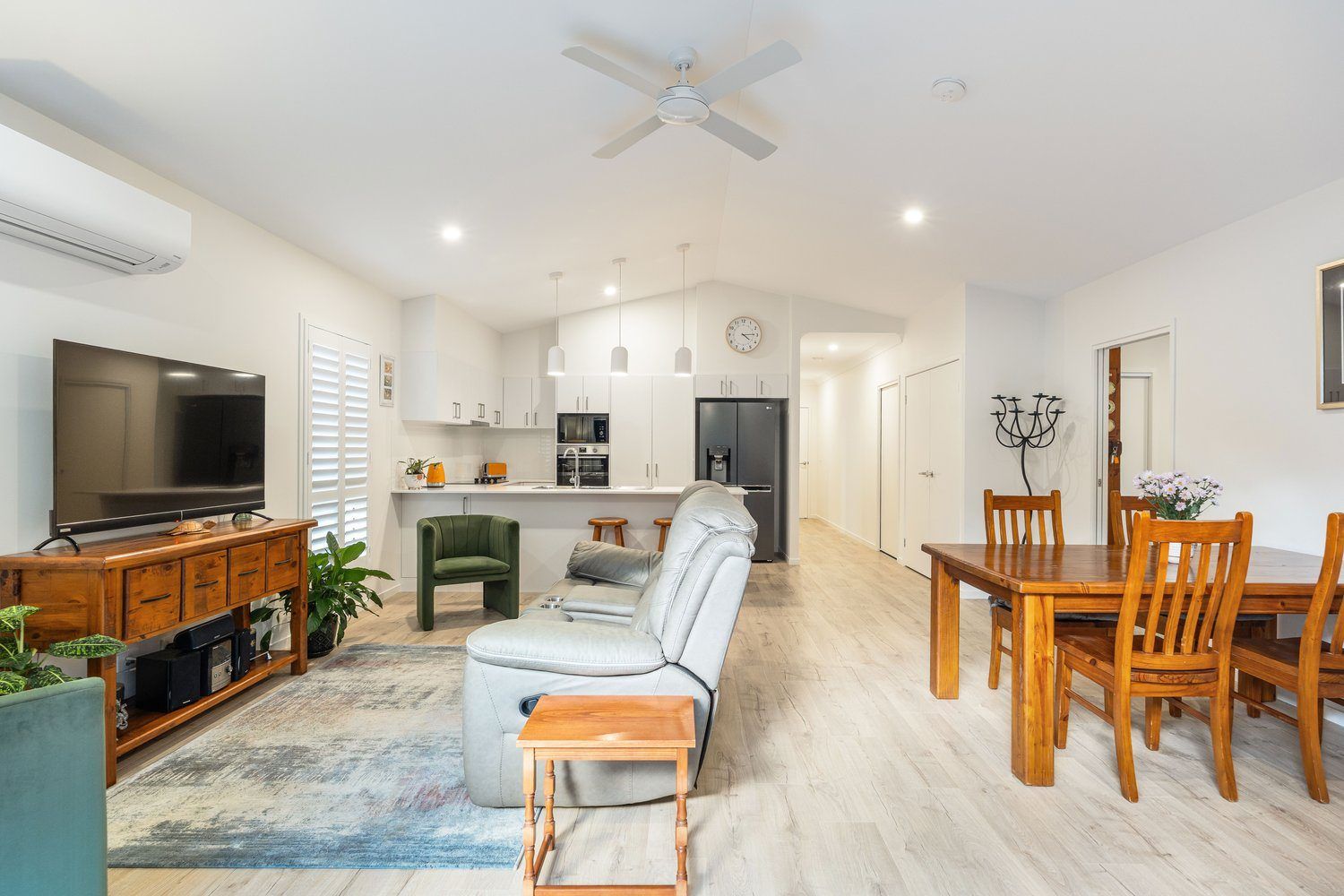 Easy-Care Living with Contemporary Style