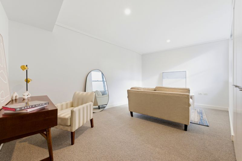 Elegant Apartment, Lush Surrounds