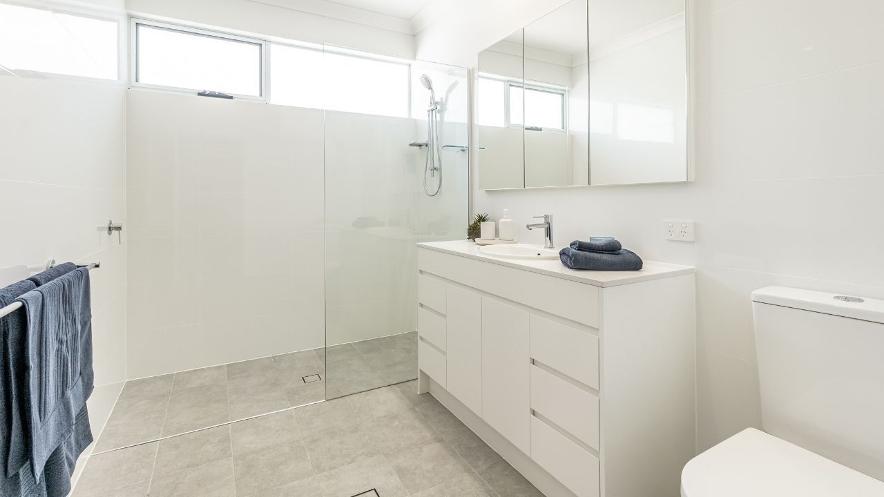 Say hello to style, simplicity and your dream life with The Sawyer - Lot 226.