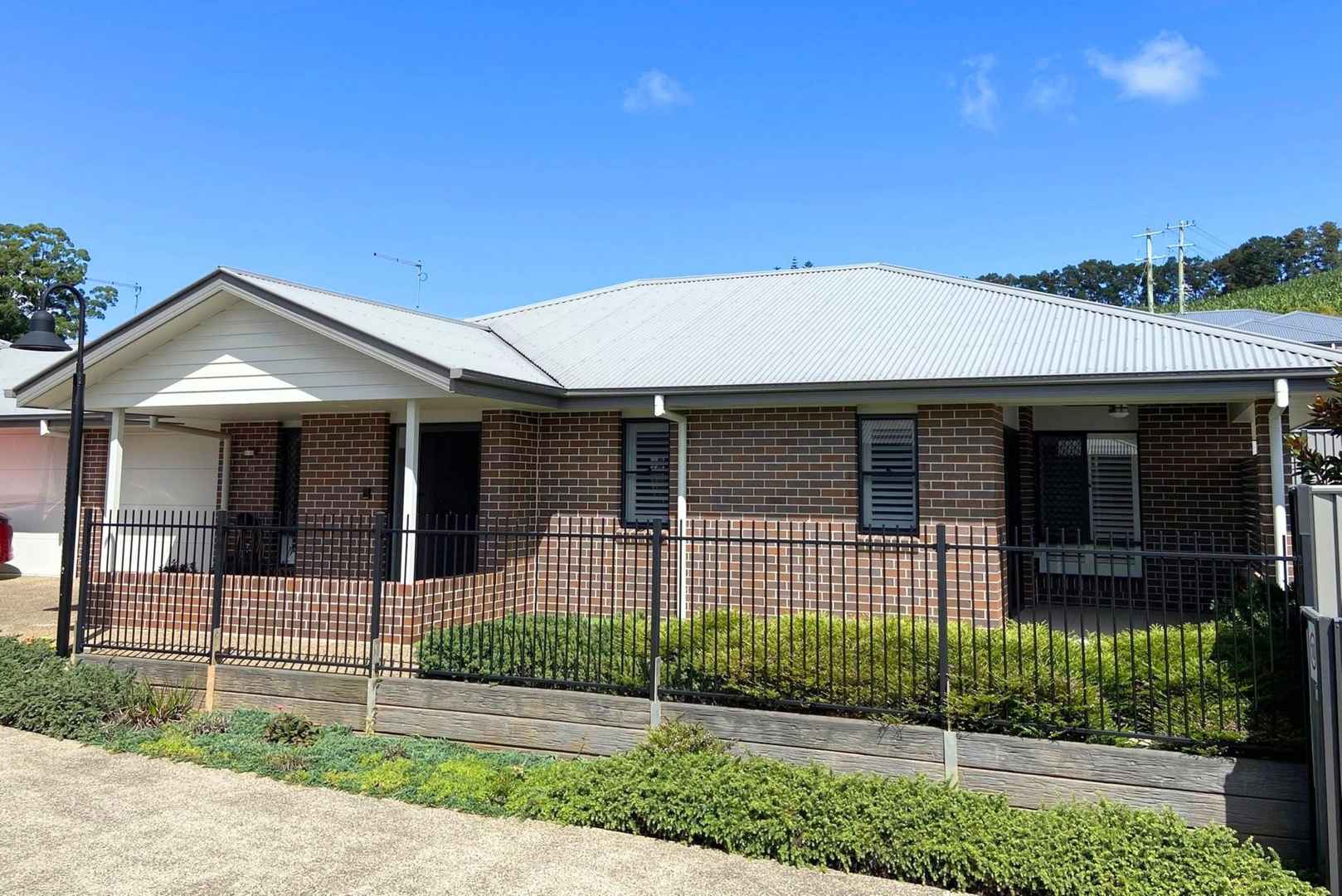 Villa 5 - Coffs Harbour - Pottsville - 2 Bedroom + 2 Bathroom