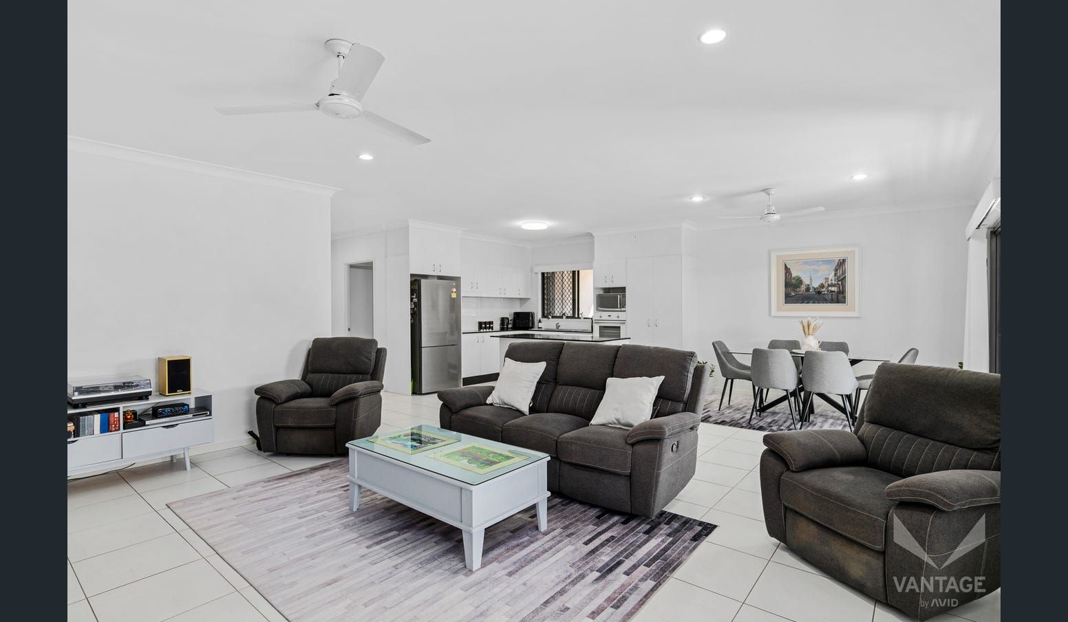 Light, Airy and Low-Maintenance - Simply Move In