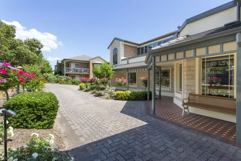 Independent Retirement Living - Leabrook Place 