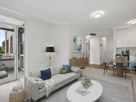 Move-in ready luxurious serviced apartment