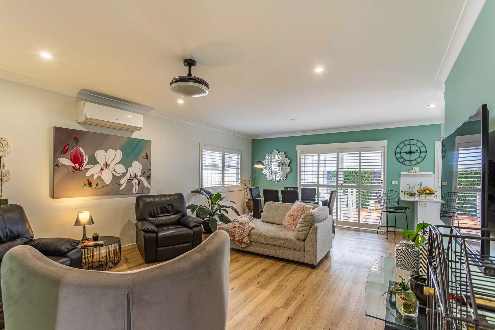 Palm Lake Resort Fern Bay - Immaculately presented