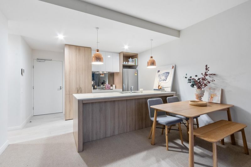 Great Outlook and Stylish Living!