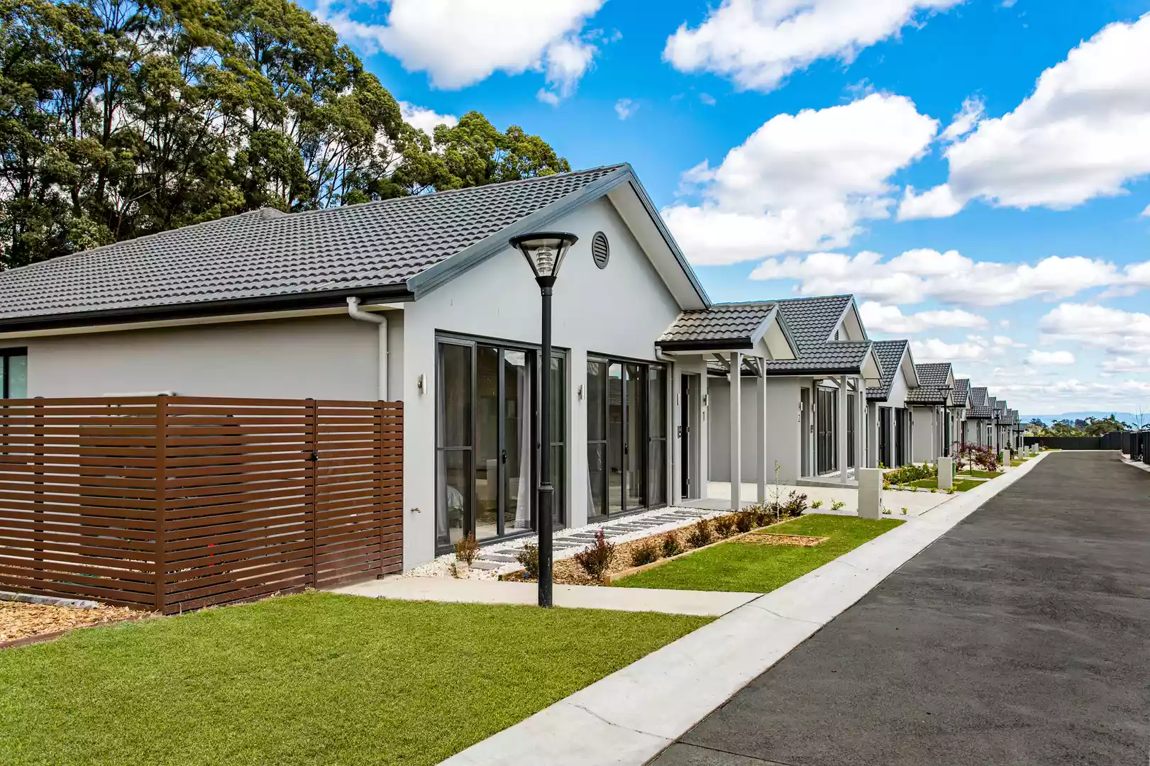 ELEGANT LUXURY RETIREMENT - Villa 43 MARSTON LIVING GALSTON