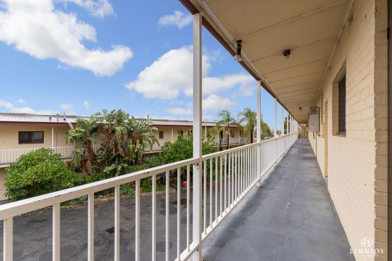 Scenic Top Floor Apartment