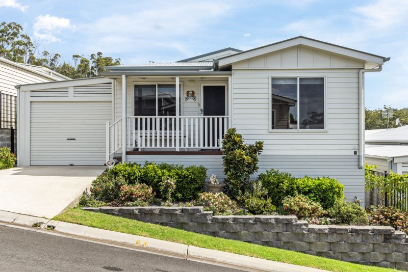 Light Filled Home - Relaxed Living!