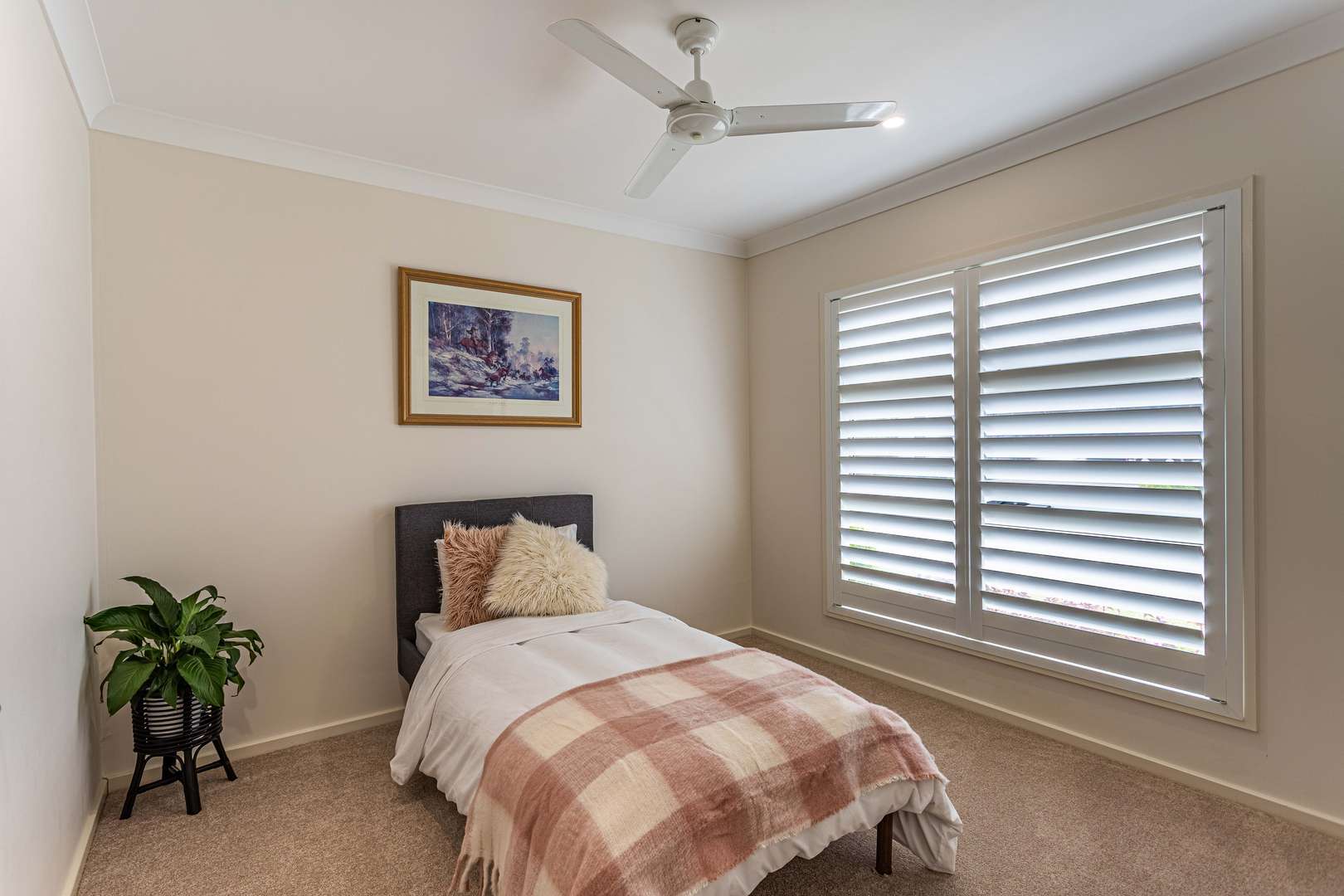 Palm Lake Resort Fern Bay - Immaculately presented