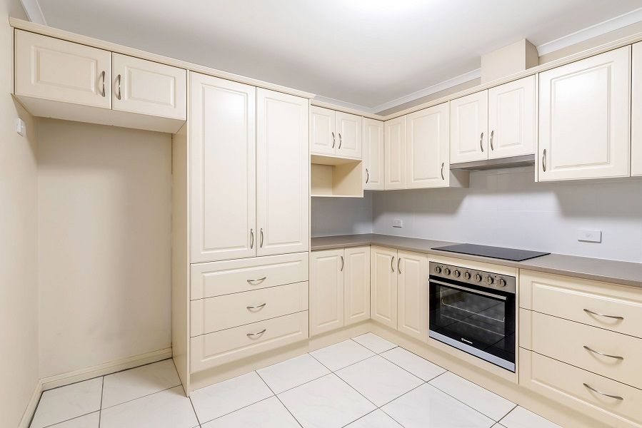 Two Bedroom with Garage - Private Location