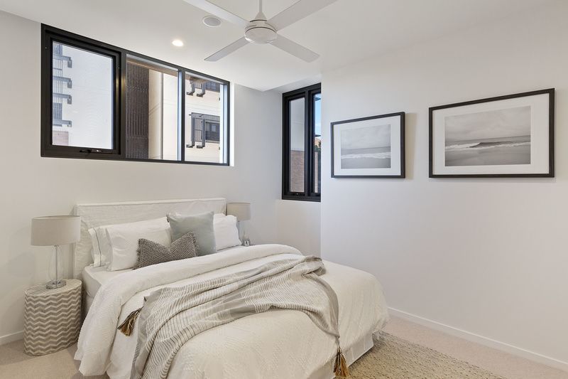 Beautiful south-facing two-bedroom apartment