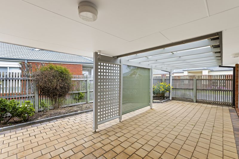 Stylish Renovation in Beautiful Village Setting