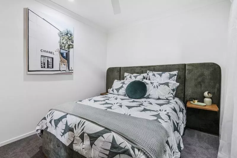 Site 002 - Established Silver Mist I