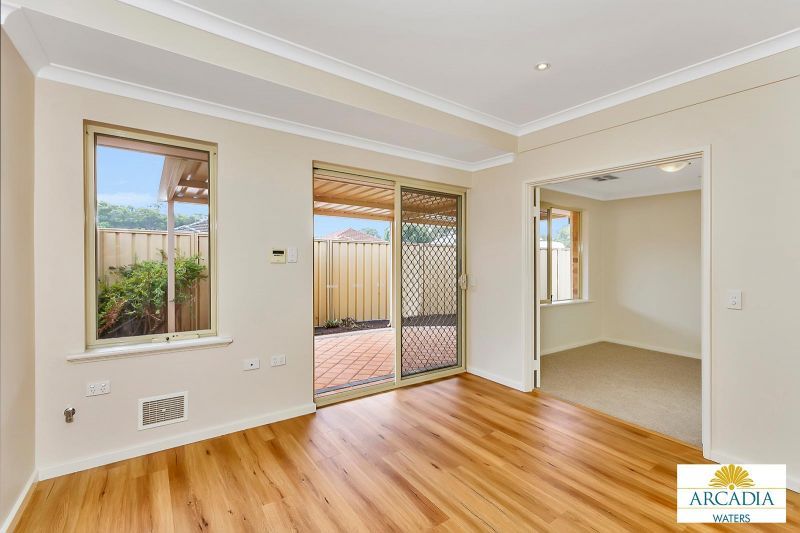 ARCADIA WATERS MANDURAH - ENJOY RETIREMENT WITH THIS 2 BED 2 BATH HOME