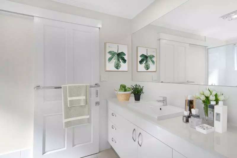 Bright, light and airy 2-bedroom villa