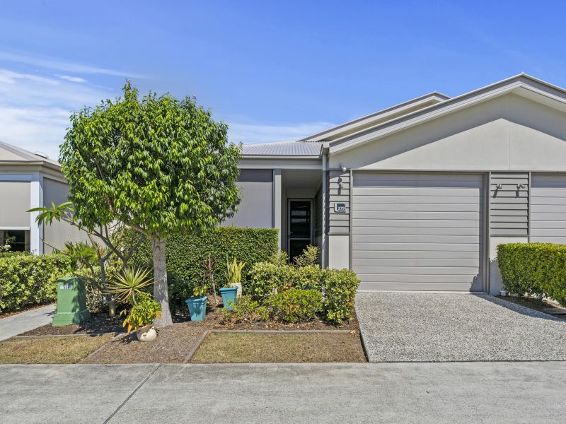 Modern Lowset Boasting a Northern Aspect