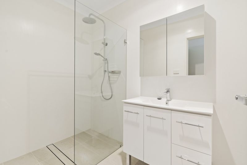 Peaceful elevated villa!