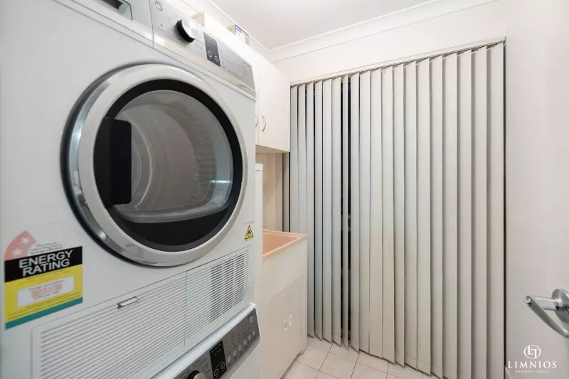 Super Spacious Townhouse!