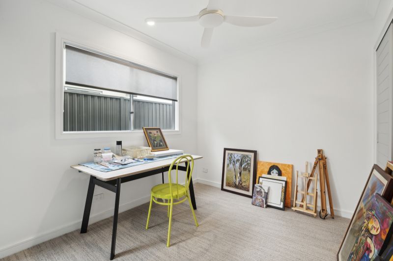 Light-Filled Living – Elegant Three Bedroom Home