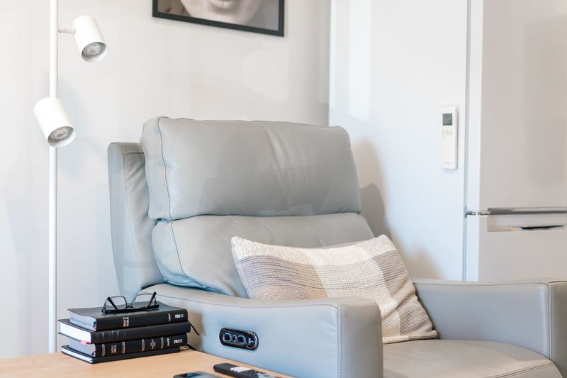 Stylish Studio Living in Prime Location