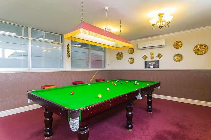 Live by the sea and enjoy your retirement in style!