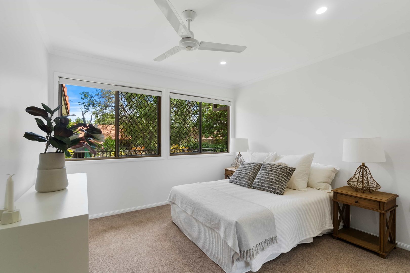 Modern 1 Bedroom + Study Villa